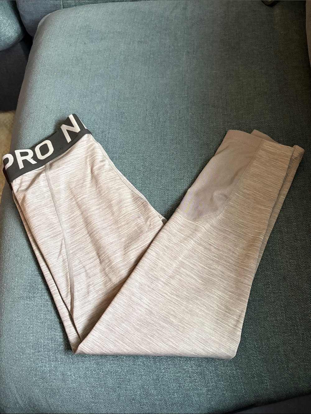 Nike Pro Grey Heather High-Rise Cropped Leggings
